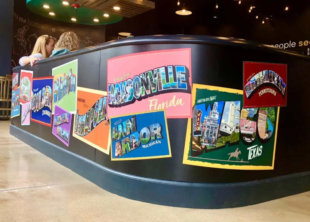 Husky Signs Wall Wrap